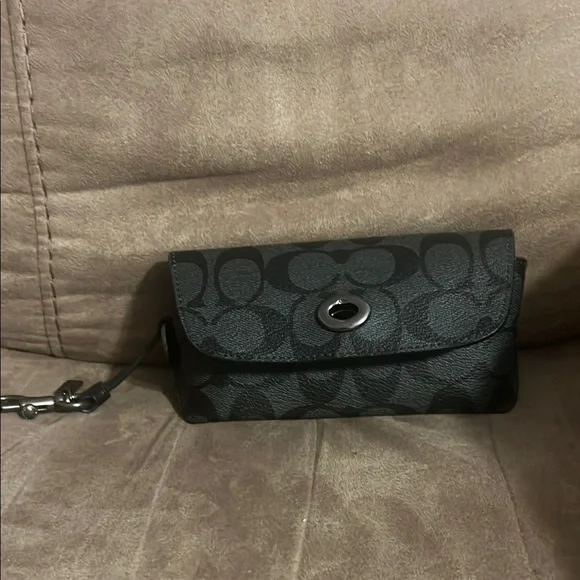 Coach | Bags | Coach Black Signature Sunglasses Case | Poshmark display picture 1